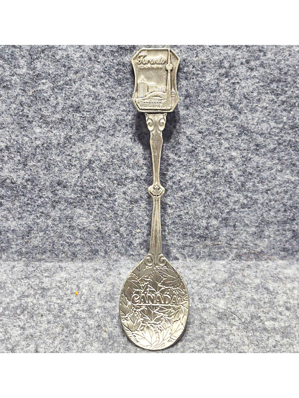 Toronto Canada Souvenir Collectible Silver Tone Metal Spoon Maple Leaf “CANADA”